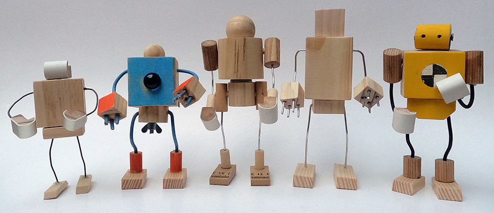 bonecos de madeira